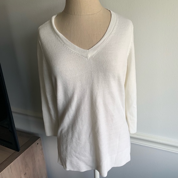 Debbie Morgan White V Neck Sweater Medium - Picture 2 of 5